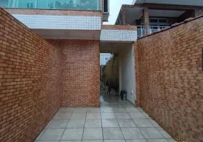 Foto 1 de Casa com 3 Quartos à venda, 103m² em Catiapoa, São Vicente