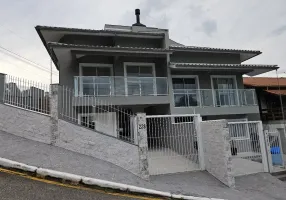 Foto 1 de Sobrado com 2 Quartos para alugar, 103m² em Bela Vista, São José