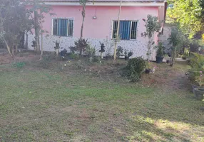 Foto 1 de Fazenda/Sítio com 3 Quartos à venda, 200m² em Mantiquira, Duque de Caxias