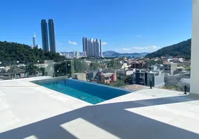 Foto 1 de Casa de Condomínio com 4 Quartos à venda, 560m² em Barra, Balneário Camboriú