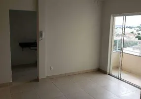 Foto 1 de Apartamento com 2 Quartos à venda, 62m² em Presidente Roosevelt, Uberlândia