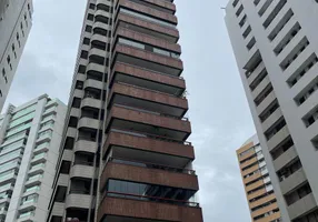 Foto 1 de Apartamento com 3 Quartos à venda, 240m² em Mucuripe, Fortaleza