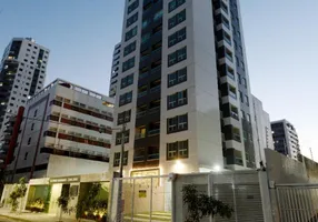 Foto 1 de Apartamento com 2 Quartos para alugar, 44m² em Pina, Recife