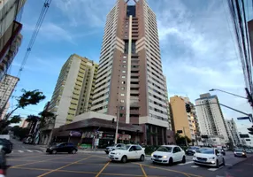 Foto 1 de Apartamento com 1 Quarto para alugar, 45m² em Centro, Curitiba