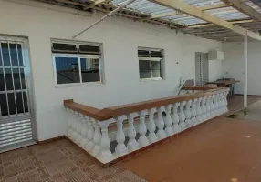Foto 1 de Casa com 2 Quartos para alugar, 70m² em Sapopemba, São Paulo