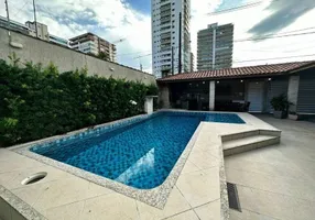 Foto 1 de Casa com 4 Quartos à venda, 220m² em Vila Guilhermina, Praia Grande