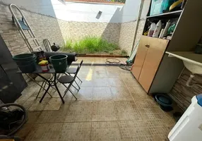 Foto 1 de Casa com 2 Quartos à venda, 95m² em Piratininga Venda Nova, Belo Horizonte