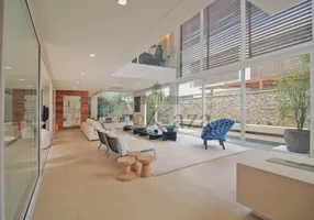 Foto 1 de Casa de Condomínio com 4 Quartos à venda, 482m² em Campo Belo, São Paulo