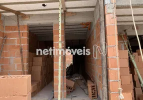 Foto 1 de Casa com 2 Quartos à venda, 66m² em Jardim Guanabara, Belo Horizonte