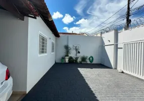 Foto 1 de Casa com 4 Quartos à venda, 210m² em Vigilato Pereira, Uberlândia