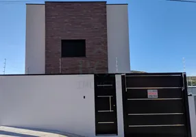 Foto 1 de Casa com 3 Quartos à venda, 100m² em Jardim Vitoria Iv, Poços de Caldas