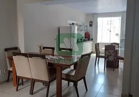 Foto 1 de Casa de Condomínio com 3 Quartos à venda, 115m² em Daniel Fonseca, Uberlândia