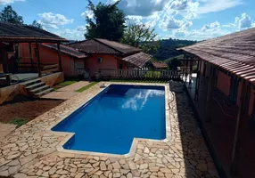 Foto 1 de Fazenda/Sítio com 6 Quartos à venda, 335m² em Bairro Canedos, Piracaia