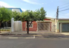 Foto 1 de Ponto Comercial com 3 Quartos para alugar, 112m² em Umuarama, Uberlândia