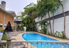 Foto 1 de Casa com 3 Quartos para alugar, 130m² em Vila Sofia, São Paulo