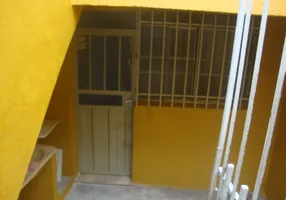 Foto 1 de Casa com 2 Quartos para alugar, 60m² em Maria Goretti, Belo Horizonte