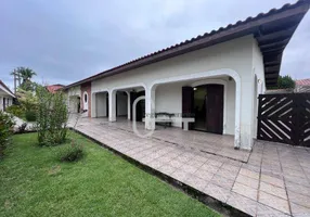 Foto 1 de Casa com 5 Quartos à venda, 194m² em Parque Turistico, Peruíbe