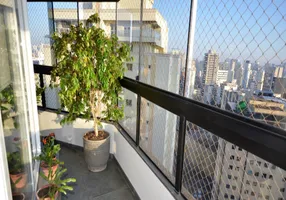 Foto 1 de Apartamento com 3 Quartos à venda, 148m² em Vila Uberabinha, São Paulo