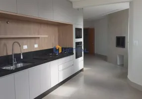 Foto 1 de Apartamento com 3 Quartos para alugar, 164m² em Zona Armazem, Maringá