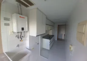 Foto 1 de Apartamento com 3 Quartos à venda, 72m² em Camorim, Rio de Janeiro