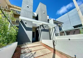 Foto 1 de Casa com 2 Quartos à venda, 92m² em Hípica, Porto Alegre