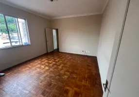 Foto 1 de Apartamento com 2 Quartos para alugar, 71m² em Centro, Petrópolis
