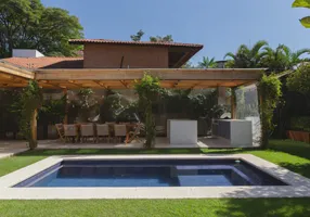 Foto 1 de Casa com 3 Quartos à venda, 420m² em Praia das Toninhas, Ubatuba