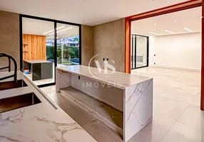 Foto 1 de Casa de Condomínio com 5 Quartos à venda, 950m² em Barra da Tijuca, Rio de Janeiro