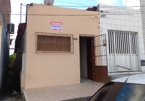 Foto 1 de Casa com 2 Quartos à venda, 46m² em Alecrim, Natal