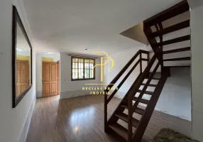 Foto 1 de Casa de Condomínio com 3 Quartos à venda, 80m² em Pimenteiras, Teresópolis