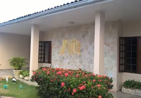 Foto 1 de Casa com 6 Quartos à venda, 260m² em Feitosa, Maceió