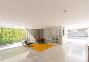 Foto 1 de Apartamento com 3 Quartos à venda, 180m² em Jardim América, São Paulo