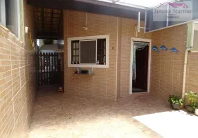 Foto 1 de Sobrado com 3 Quartos à venda, 180m² em Suarão, Itanhaém