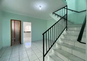 Foto 1 de Casa com 3 Quartos para alugar, 180m² em Paquetá, Belo Horizonte