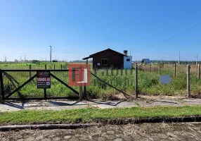 Foto 1 de Casa com 2 Quartos à venda, 60m² em Sambaqui, Imbituba