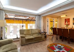 Foto 1 de Casa com 4 Quartos à venda, 228m² em Alto Da Boa Vista, São Paulo