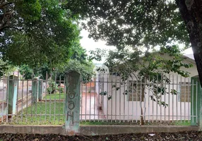 Foto 1 de Casa com 2 Quartos à venda, 60m² em Floresta, Cascavel