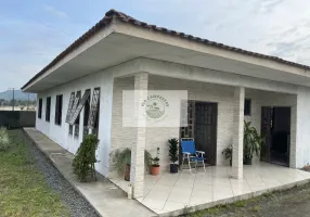 Foto 1 de Casa com 4 Quartos à venda, 270m² em Vila Nova, Joinville