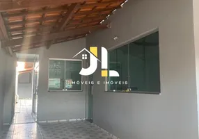 Foto 1 de Casa com 3 Quartos à venda, 180m² em Lúcio de Abreu, Contagem