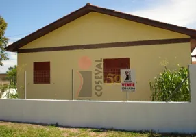 Foto 1 de Casa com 4 Quartos à venda, 190m² em Coloninha, Araranguá