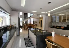 Foto 1 de Casa de Condomínio com 4 Quartos à venda, 530m² em Setor Habitacional Vicente Pires, Brasília