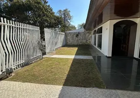 Foto 1 de Casa com 5 Quartos à venda, 393m² em Jardim Social, Curitiba