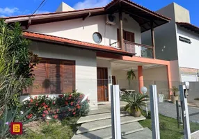 Foto 1 de Casa com 2 Quartos à venda, 131m² em Itaguaçu, Florianópolis