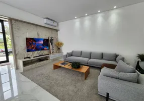 Foto 1 de Casa com 3 Quartos à venda, 300m² em São Luiz, Criciúma