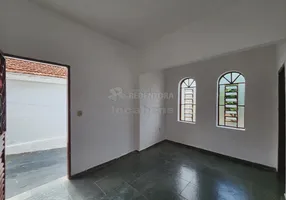Foto 1 de Casa com 3 Quartos para alugar, 60m² em Jardim Santa Lucia, São José do Rio Preto