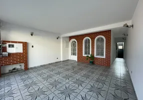 Foto 1 de Sobrado com 3 Quartos para alugar, 202m² em Jardim São Caetano, São Caetano do Sul