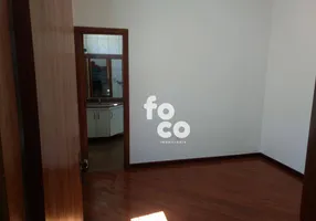 Foto 1 de Sobrado com 4 Quartos à venda, 350m² em Vigilato Pereira, Uberlândia