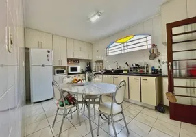 Foto 1 de Casa com 3 Quartos à venda, 192m² em JARDIM ERMIDA II, Jundiaí