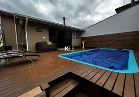 Foto 1 de Casa com 3 Quartos à venda, 172m² em Capoeiras, Florianópolis