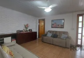 Foto 1 de Casa com 2 Quartos à venda, 99m² em Camaquã, Porto Alegre